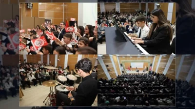 Ardahan'da Nuri Vatan Kültür Merkezi kursiyerleri yılsonu konserinde unutulmaz performanslar