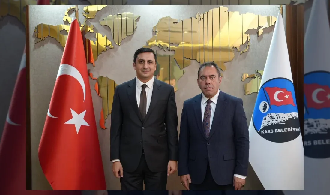 Kars Belediye Başkanı Ötüken Senger, Azerbaycan Kars Başkonsolosu Qoşqar Zeynelov'u